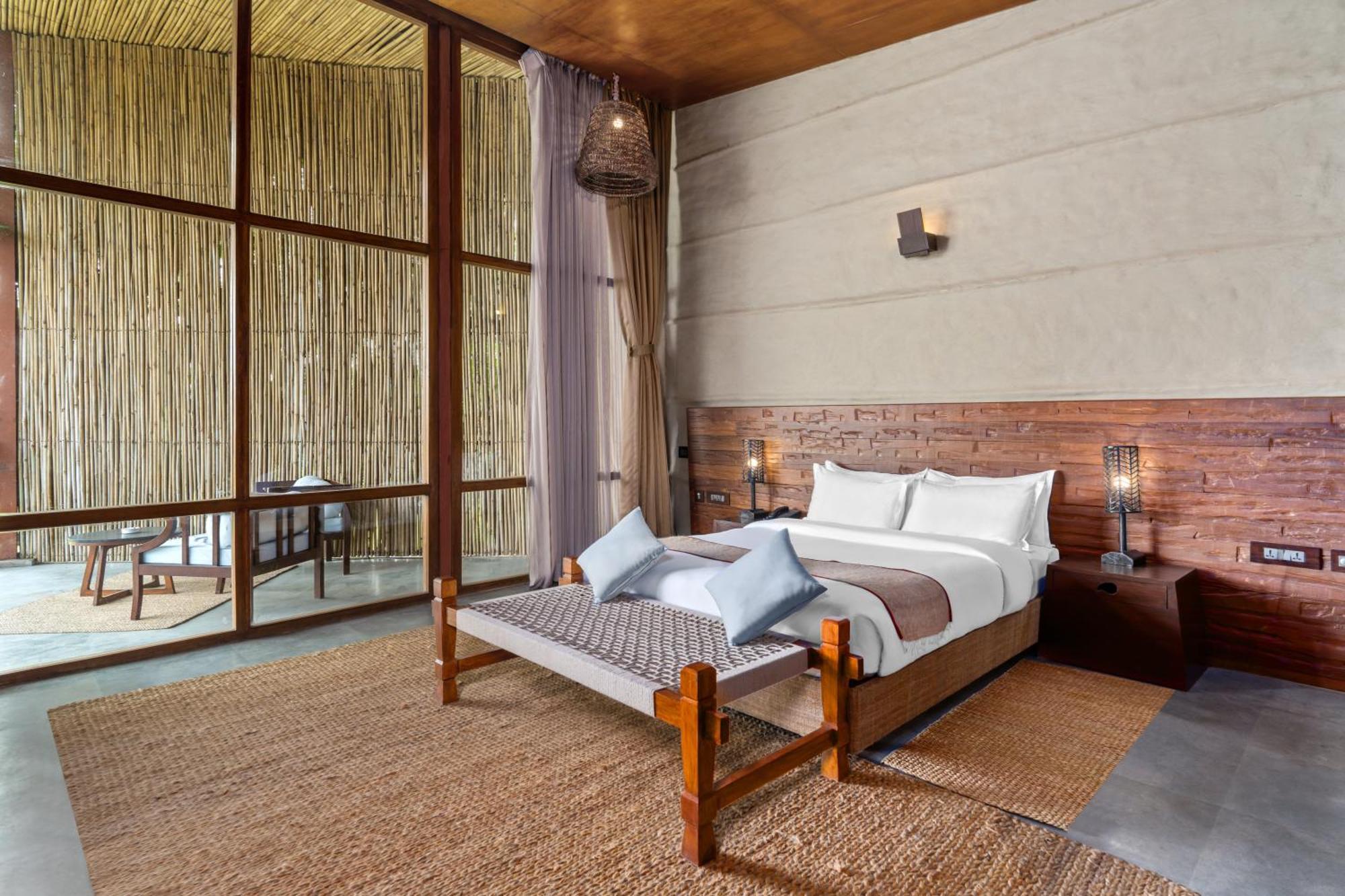 Sanctuary Chitwan National Park Hotel Kültér fotó