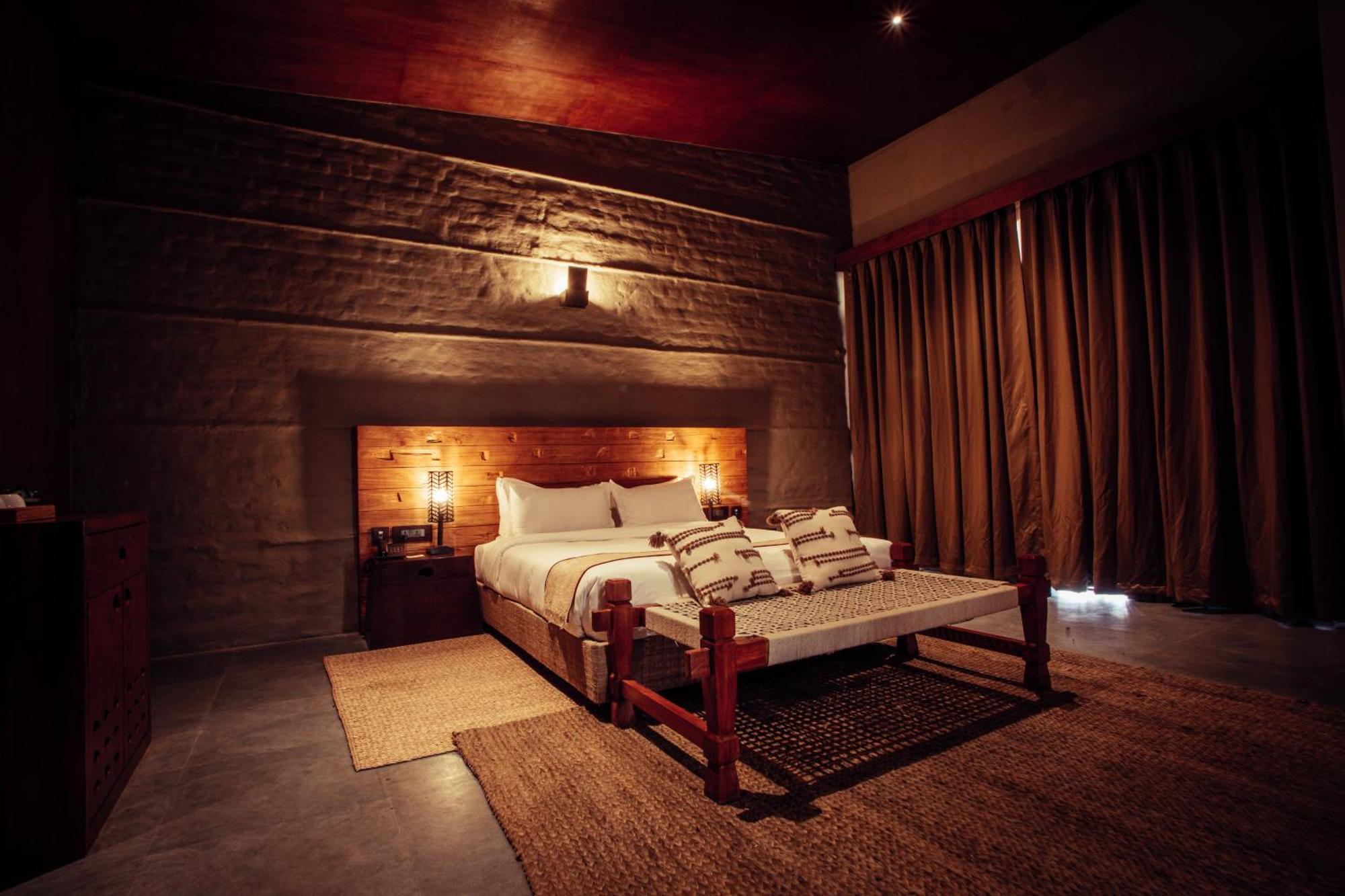 Sanctuary Chitwan National Park Hotel Kültér fotó